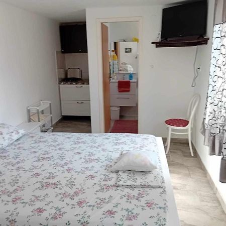 Vila Modern Robinson Veli Bare Vela Luka Exteriér fotografie